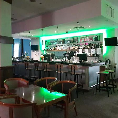 帕夫洛纳帕海滩酒店 酒店 4*